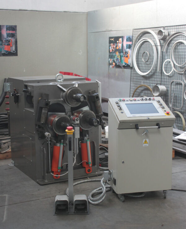 COMAC - MODEL 302 - Section and Profile Rolling Machine