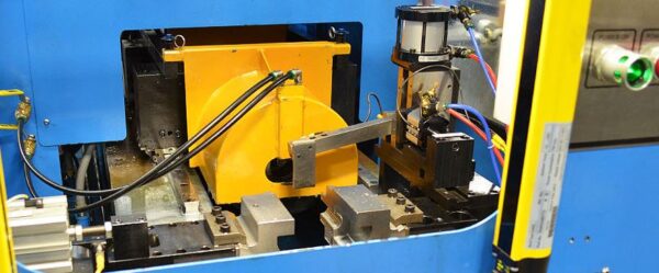 WAUSEON - 2600 Series Hydraulic Rotary Roll/Cut End Finisher Machine