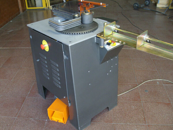 OSCAM - Rod Bending Machine with combined automatic shears [Made in Italy]