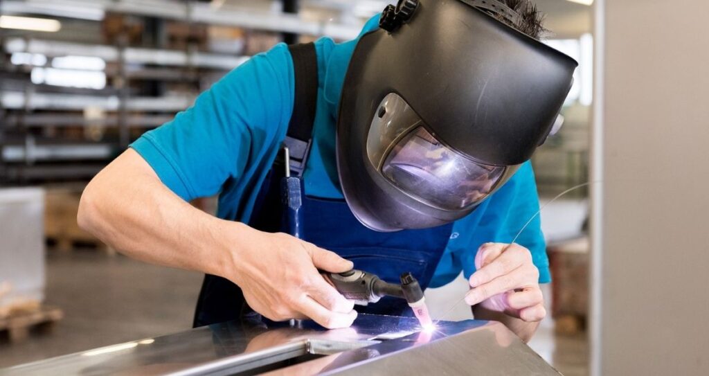Mistakes to avoid when designing Sheet Metal products 