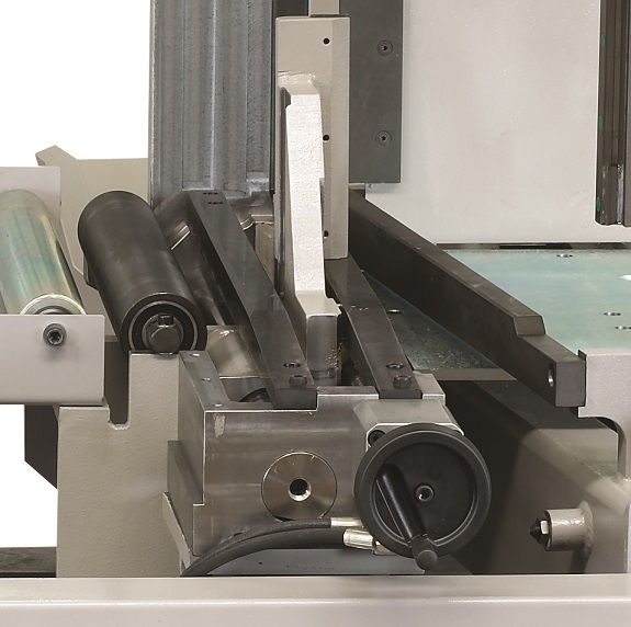 IMET H601 - Semiautomatic Bandsaw