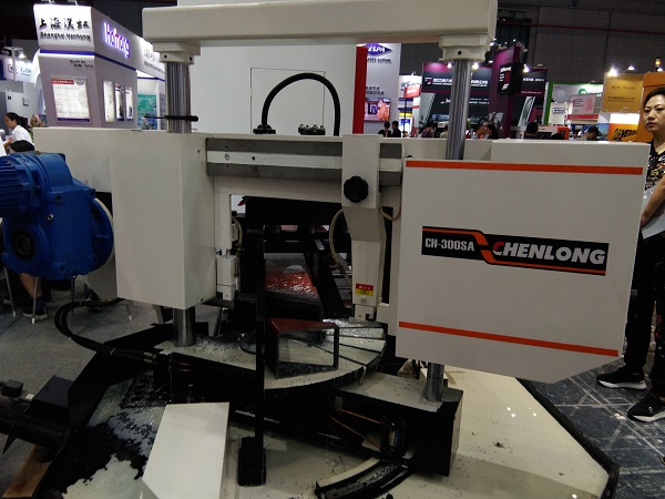 CHENLONG - Fully Automatic Miter Cutting Band Saw Machine CH-300SA