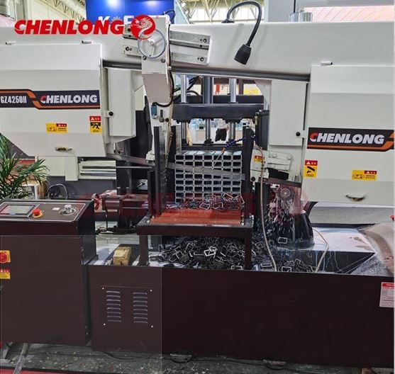 CHENLONG - GZ-4250H - Semi-Automatic Band Saw Machine