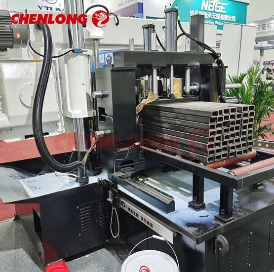 CHENLONG - GZ-4250H - Semi-Automatic Band Saw Machine