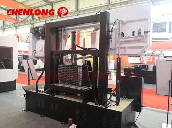 CHENLONG – GH-4260/80 - Semi-Automatic Industrial Horizontal Band Saw Machine