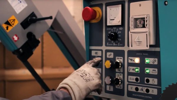 IMET - BS 350 SHI - Semiautomatic Pivotal Bandsaw to Cut Steel