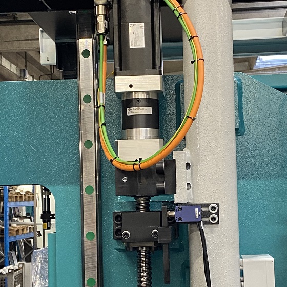 IMET - XT9 - Automatic bandsaw [Made in Italy]