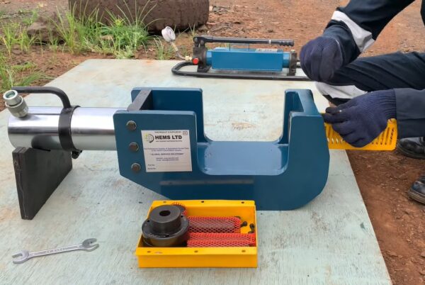 HEMS – Pin Pusher for Small Tracks: HEPP 30T & 50T